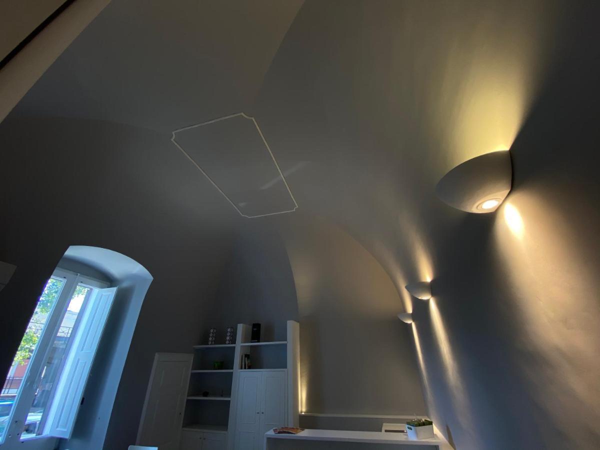 Suite 261 - Intero Appartamento Nel Centro Di Bari Exterior foto